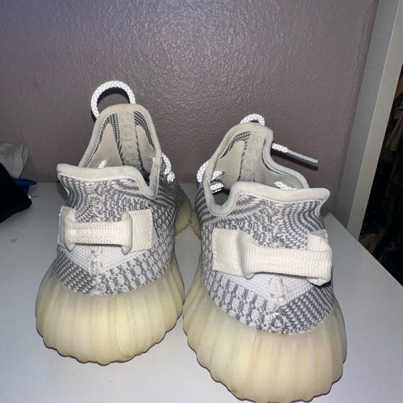Adidas Yeezy Boost- light gray - Picture 5 of 7
